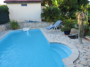Studio accueillant à Baie Mahault - 20 m² avec piscine privée